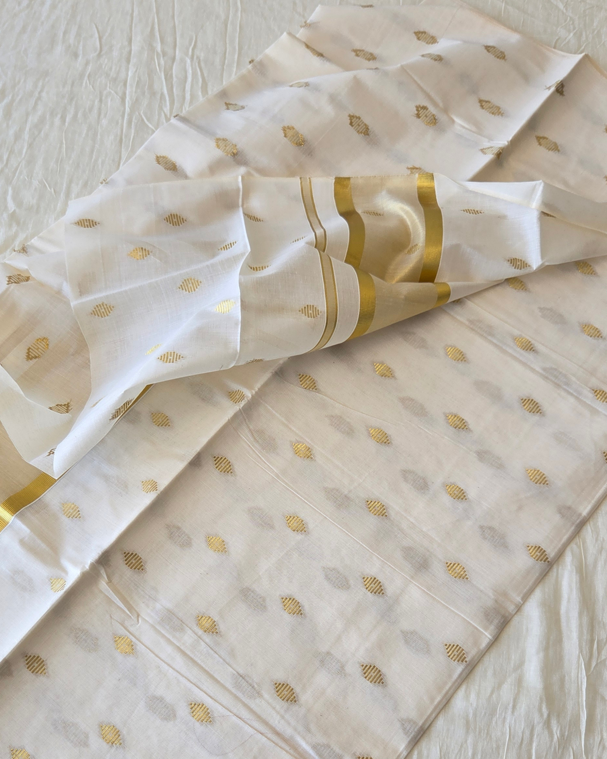 Balaramapuram Kaithari - 100% Organic Cotton Kasavu Saree